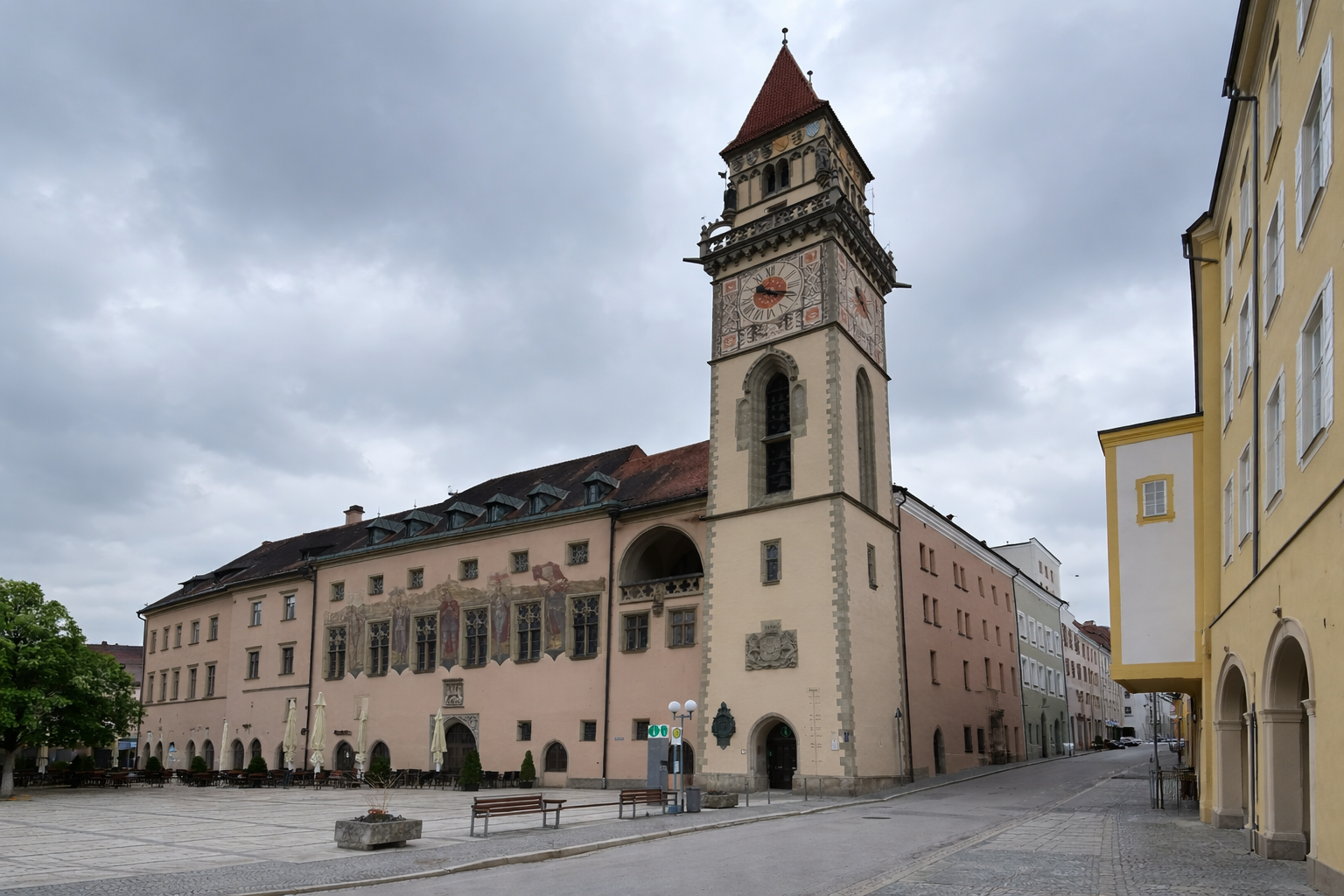 Altes Rathaus Tower